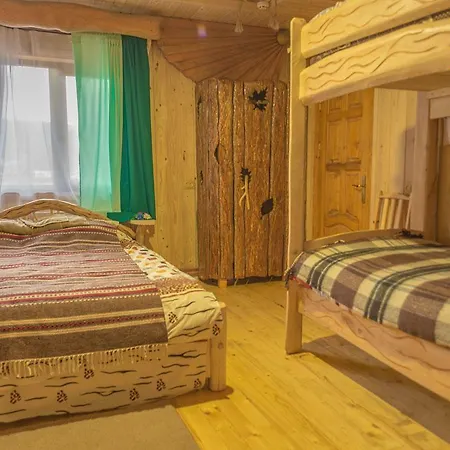 плай Lodge