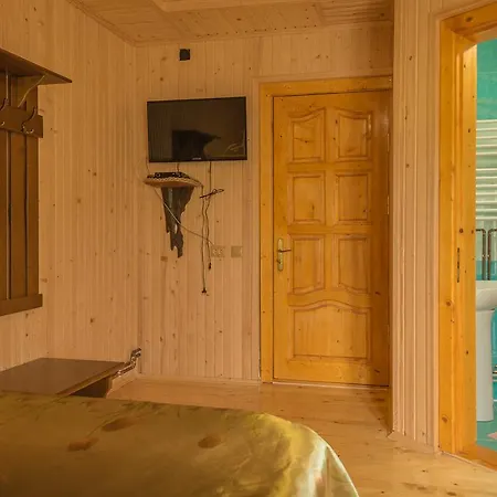 плай Lodge